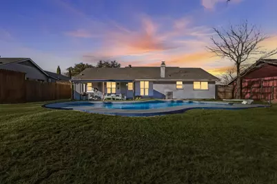 2828 Elk Grove Road, Carrollton, TX 75007 - Photo 37