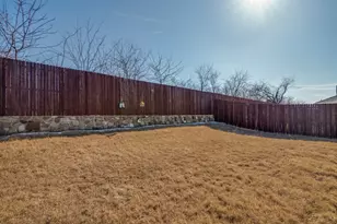 319 Vitex Dr, Royse City, TX 75189 - Photo 23