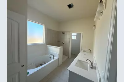 1129 Trinity Drive, Springtown, TX 76082 - Photo 7