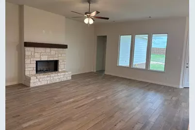 1129 Trinity Drive, Springtown, TX 76082 - Photo 5
