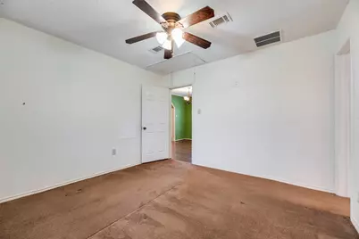 928 W Willow Street, Sanger, TX 76266 - Photo 15