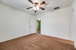 928 W Willow St, Sanger, TX 76266 - Photo 15