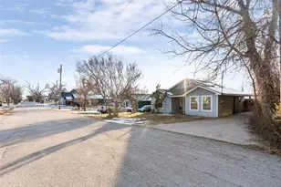 410 N Texas St, Celina, TX 75009 - Photo 37