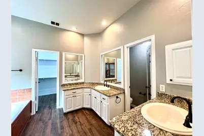 615 Fallbrook Drive, Flower Mound, TX 75028 - Photo 17