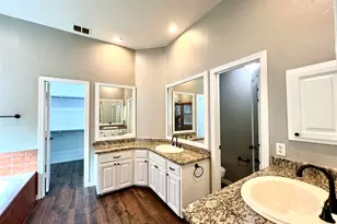 615 Fallbrook Dr, Flower Mound, TX 75028 - Photo 17