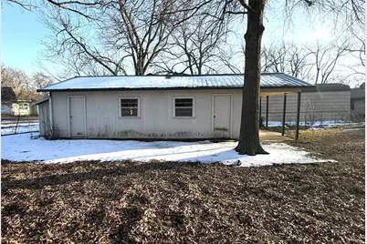 212 College Street, Roxton, TX 75477 - Photo 23