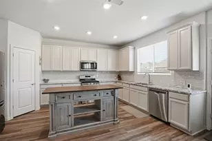 1620 Berry Rdg Trl, Aubrey, TX 76227 - Photo 13