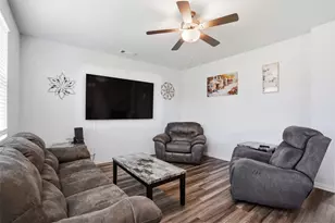 1620 Berry Rdg Trl, Aubrey, TX 76227 - Photo 11