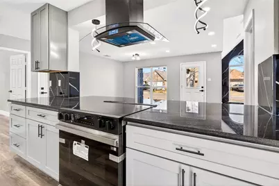 6106 Maple Leaf Drive, Arlington, TX 76017 - Photo 13