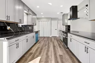 6106 Maple Leaf Dr, Arlington, TX 76017 - Photo 13