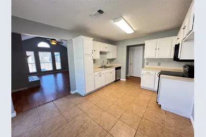 6108 Seese Drive, Arlington, TX 76018 - Photo 9