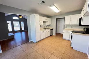 6108 Seese Dr, Arlington, TX 76018 - Photo 9