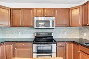 316 W Rucker St, Granbury, TX 76048 - Photo 17