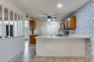 1109 Lesa Ln, Garland, TX 75042 - Photo 11