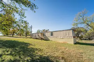516 S Butte St, Breckenridge, TX 76424 - Photo 3