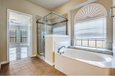 7311 Padilla, Grand Prairie, TX 75054 - Photo 11