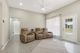 3917 Country Meadows Cir, Granbury, TX 76049 - Photo 5