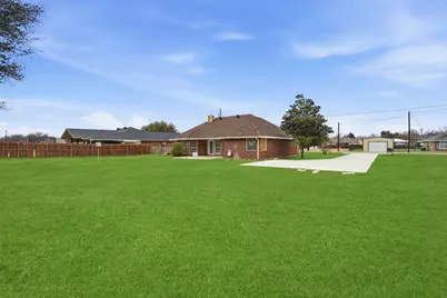3917 Country Meadows Circle, Granbury, TX 76049 - Photo 13