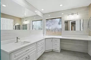 3917 Country Meadows Cir, Granbury, TX 76049 - Photo 15