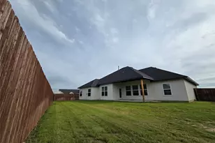 204 Cliff Ct, Godley, TX 76044 - Photo 25