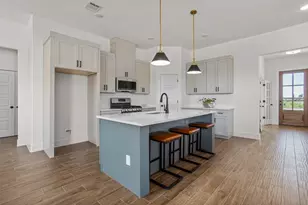 204 Cliff Ct, Godley, TX 76044 - Photo 9