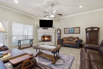 306 Donna Circle, Granbury, TX 76049 - Photo 9