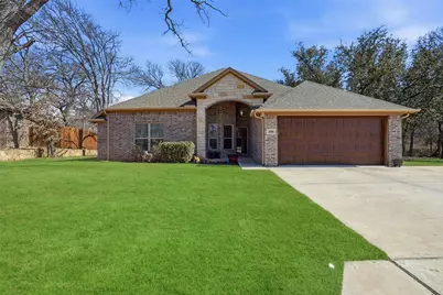 306 Donna Circle, Granbury, TX 76049 - Photo 35