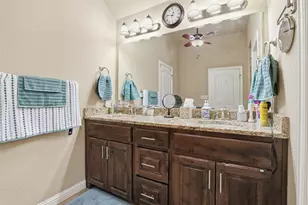 306 Donna Cir, Granbury, TX 76049 - Photo 17