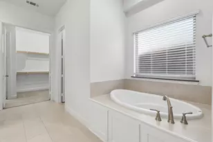 1526 Wild Indigo Dr, Mansfield, TX 76063 - Photo 11