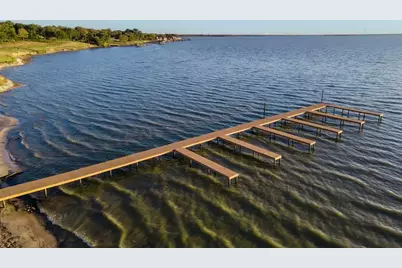 1582 Shoreline Drive, Mabank, TX 75143 - Photo 9