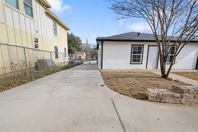 1715 Navaro Street, Dallas, TX 75208 - Photo 29