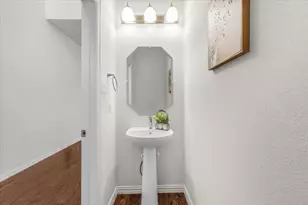 2000 Bethlehem St, Irving, TX 75061 - Photo 5