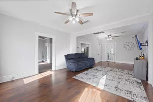 700 Euclid St, Cleburne, TX 76033 - Photo 5