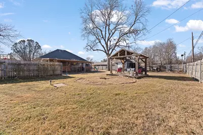 700 Euclid Street, Cleburne, TX 76033 - Photo 27