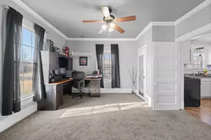 700 Euclid St, Cleburne, TX 76033 - Photo 19