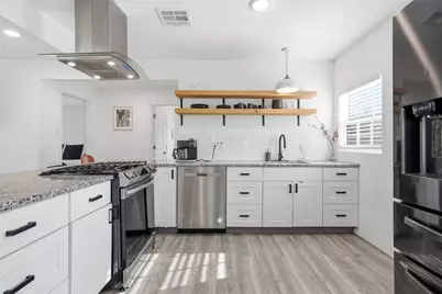 3700 N 23rd Street, Waco, TX 76708 - Photo 9