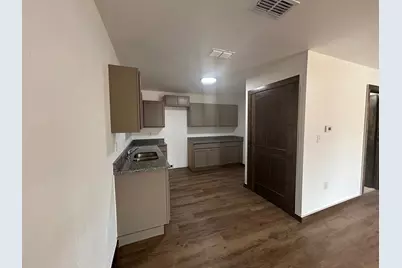510 S 10th #2, Haskell, TX 79521 - Photo 5