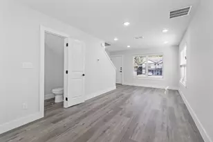 224 W Bond St, Denison, TX 75020 - Photo 3