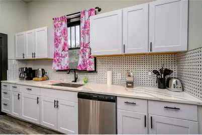 1111 E Houston, Sherman, TX 75090 - Photo 11