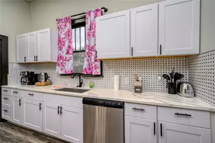 1111 E Houston, Sherman, TX 75090 - Photo 11