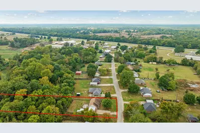 302 Cripple Creek, Powderly, TX 75473 - Photo 15