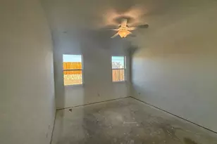 673 Tyronza Dr, Justin, TX 76247 - Photo 17