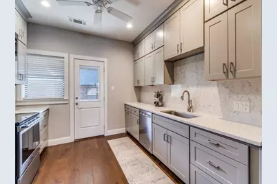 10714 Park Village Place #D, Dallas, TX 75230 - Photo 9