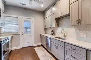 10714 Park Village Pl, Dallas, TX 75230 - Photo 9