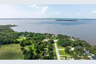 8743 Southern Shore Court, Kemp, TX 75143 - Photo 33