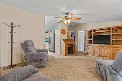 104 Runway Lane, Aurora, TX 76078 - Photo 5