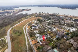 9235 E Lake Highlands Dr, Dallas, TX 75218 - Photo 27