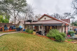 9235 E Lake Highlands Dr, Dallas, TX 75218 - Photo 23