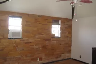 2150 Harris St, Gainesville, TX 76240 - Photo 11