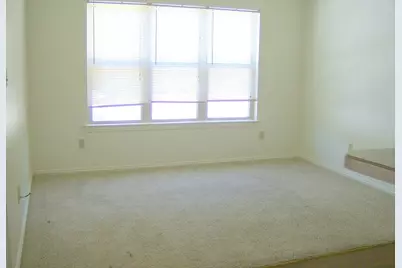 228 S Line Street #101, Weatherford, TX 76086 - Photo 3